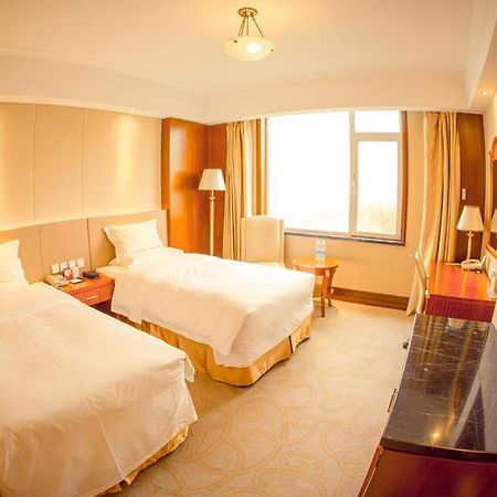 Weihai Golden Bay International Hotel מראה חיצוני תמונה